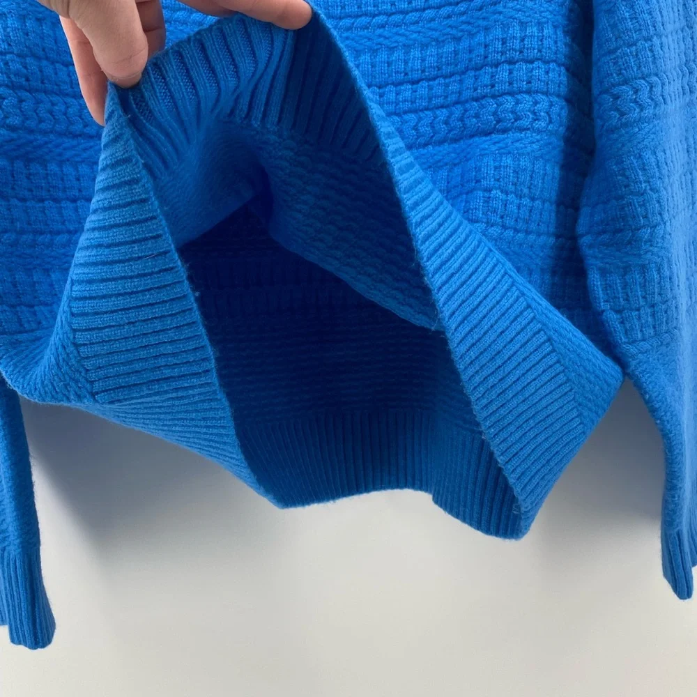 Ann Taylor |‎ Blue Acrylic Chunky Knit Mixed Stitch Sweater | Women’s Medium